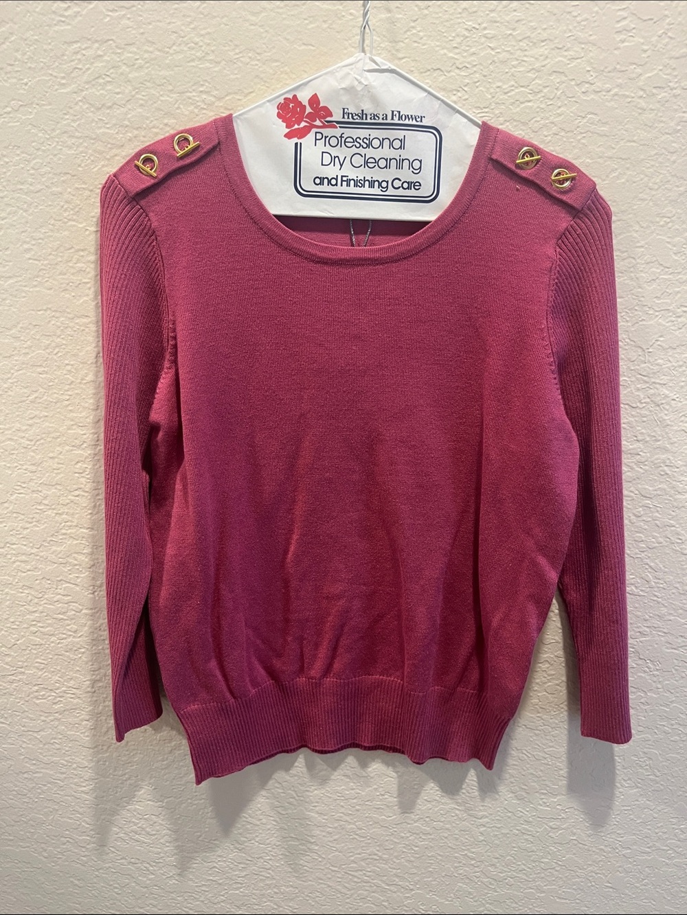 Joseph A Rose Pink Crewneck Sweater with Gold Shoulder Hardware
